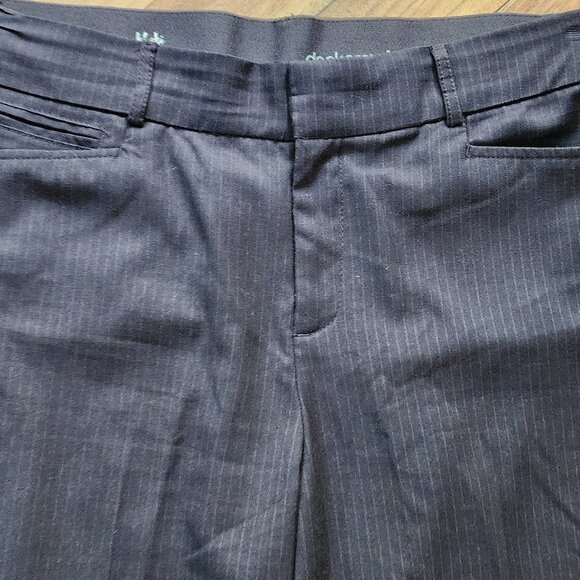 Dockers Brown Pin Stripe Straight Leg Trousers Size 14S - Picture 7 of 15